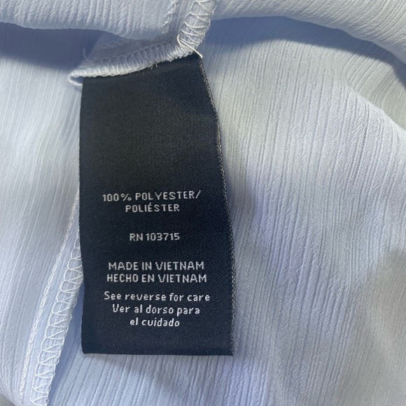 Zac&Rachel powder blue blouse, with cold shoulders and ruffles! Size XL - Picture 5 of 5